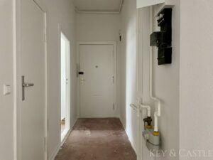 Flur, Blick zur Wohnungstür