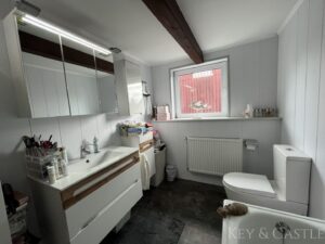 Badezimmer OG.