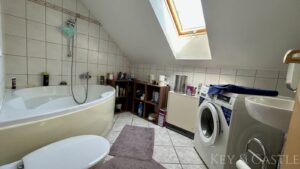 Badezimmer OG. (Wohnbereich)