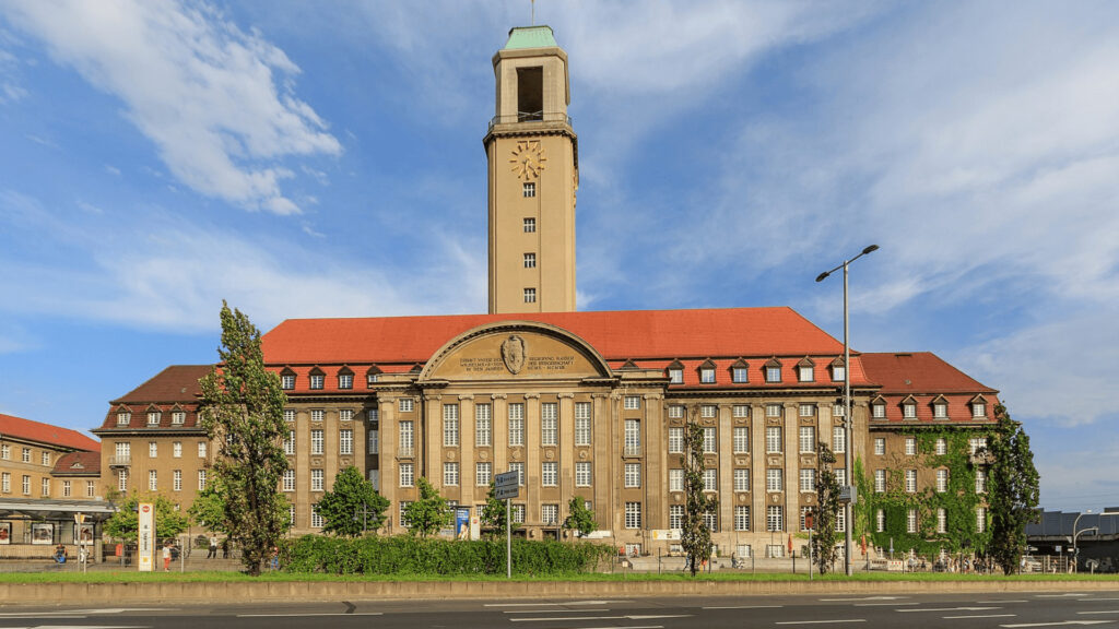 Spandau Berlin Rathaus